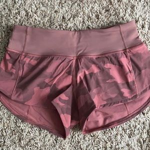lululemon speed up shorts 2.5”